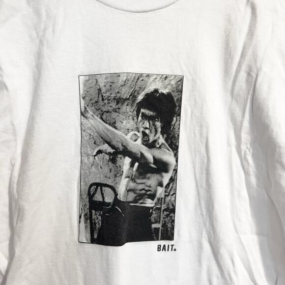 NWOT Bait Tee Shirt Small Bruce Lee White Short Sleeve - Picture 2 of 4